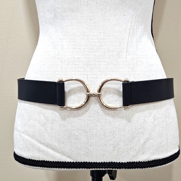 H&M front  buckle detail faux leather belt - Picture 1 of 7